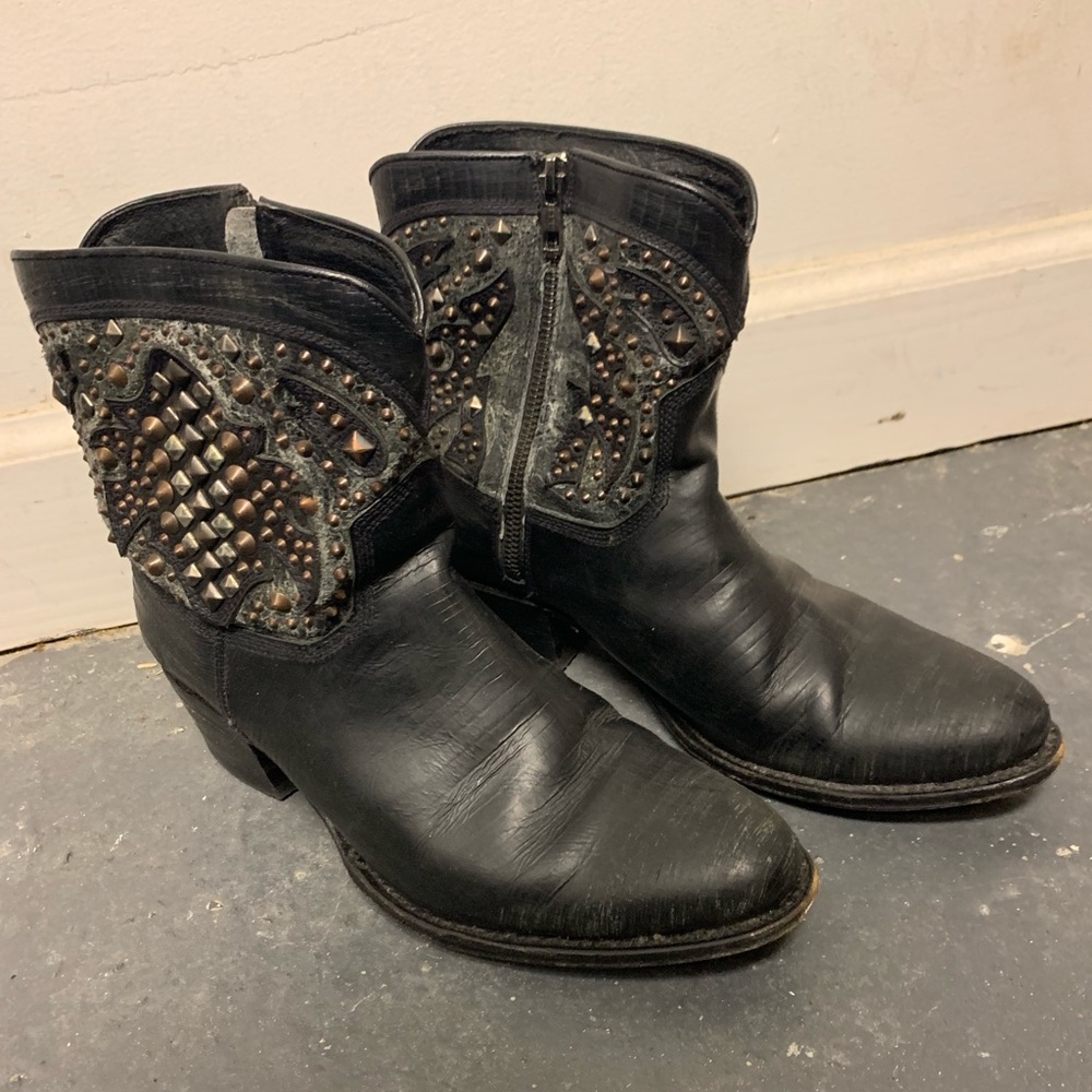 Frye Deborah Deco Short Studded Cowboy Boots 9